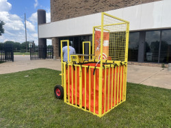 IMG 3117 1778357538 Carnival Dunk Tank