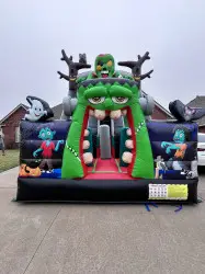 IMG 5860 1791071067 Monster Mayhem 18ft Double Lane Slide